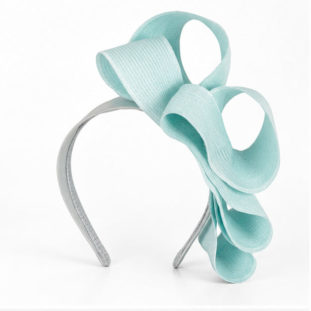The Isla Fascinator by Max Alexander