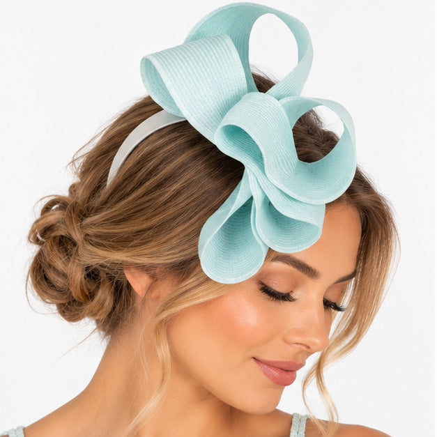 The Isla Fascinator by Max Alexander
