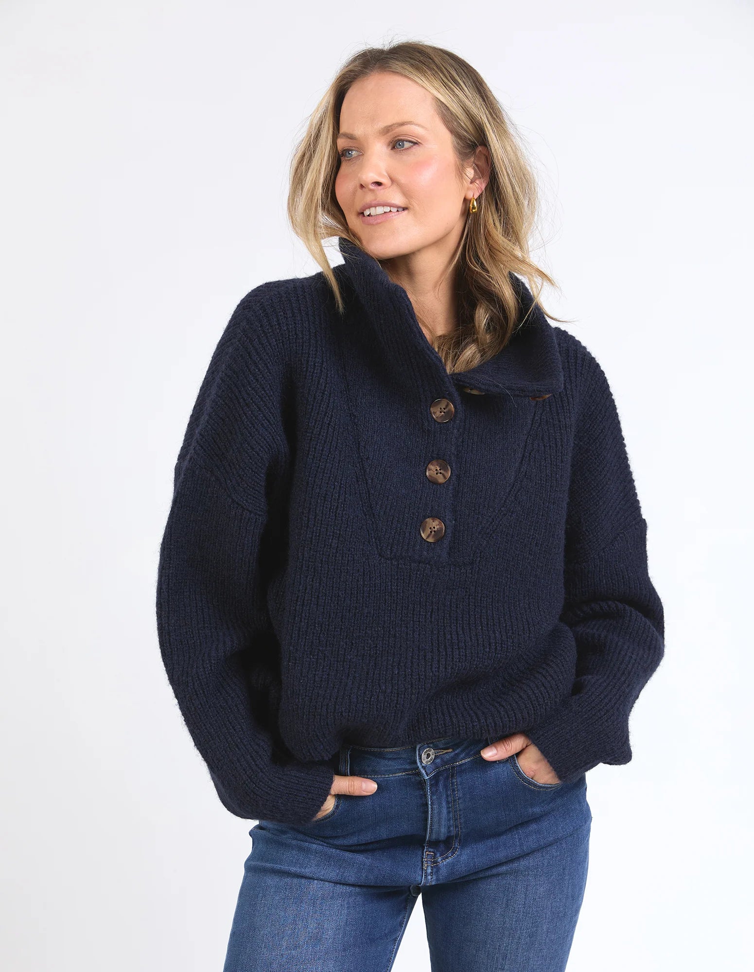 ELM Bron Button Knit Dark Sapphire 8139031.NAVY