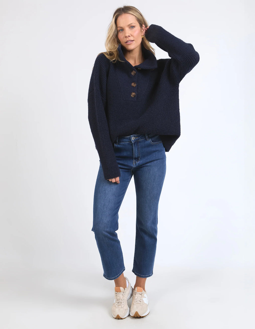 ELM Bron Button Knit Dark Sapphire 8139031.NAVY