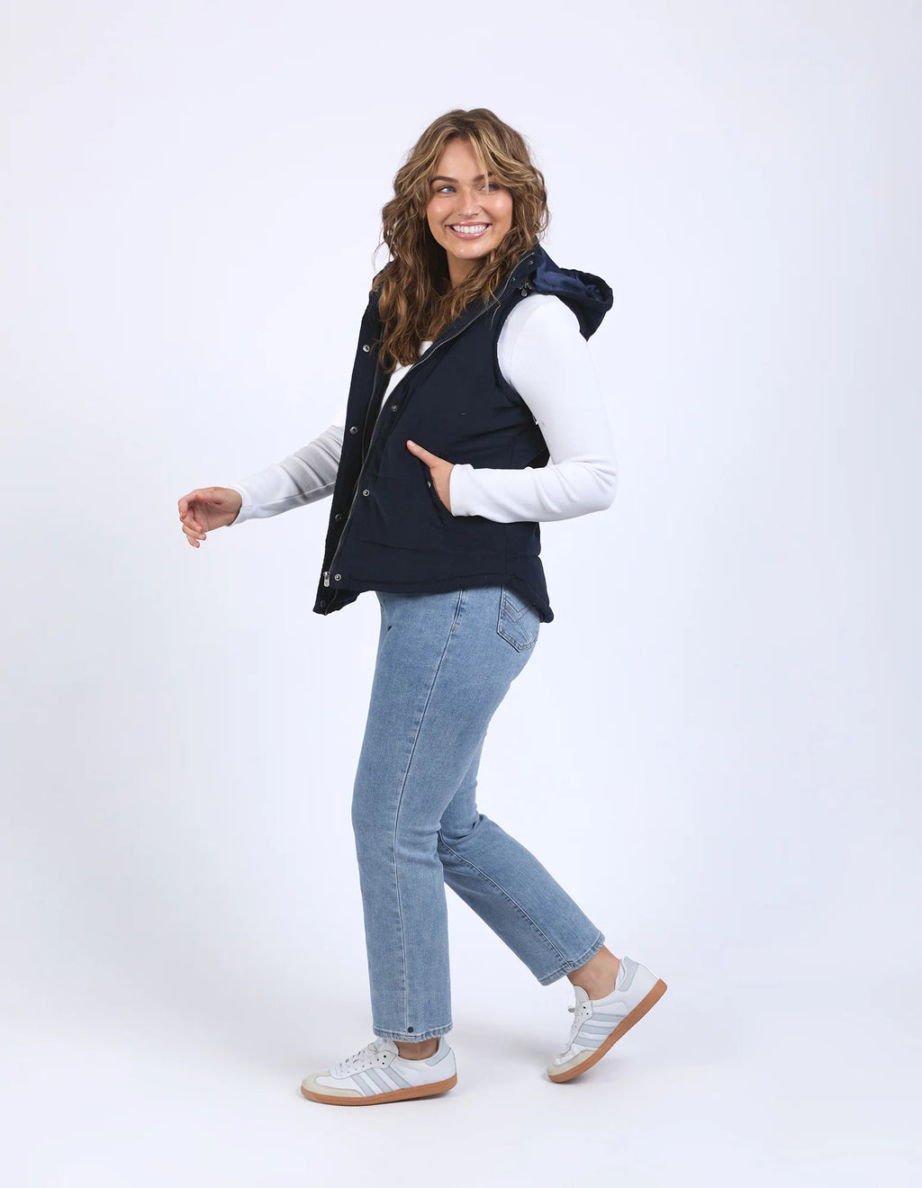 ELM Cord Puffer Vest Dark Sapphire 8192026.NAVY