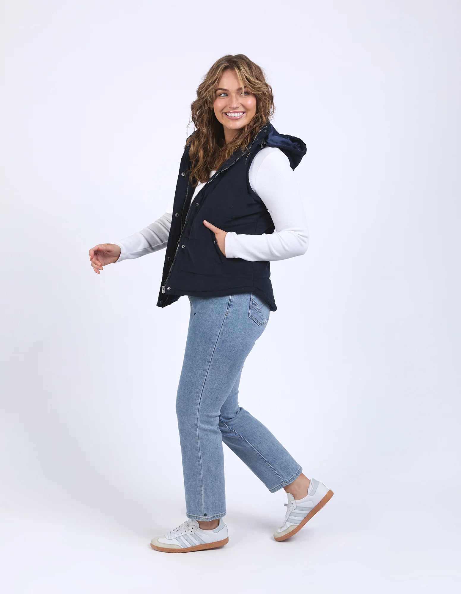 ELM Cord Puffer Vest Dark Sapphire 8192026.NAVY