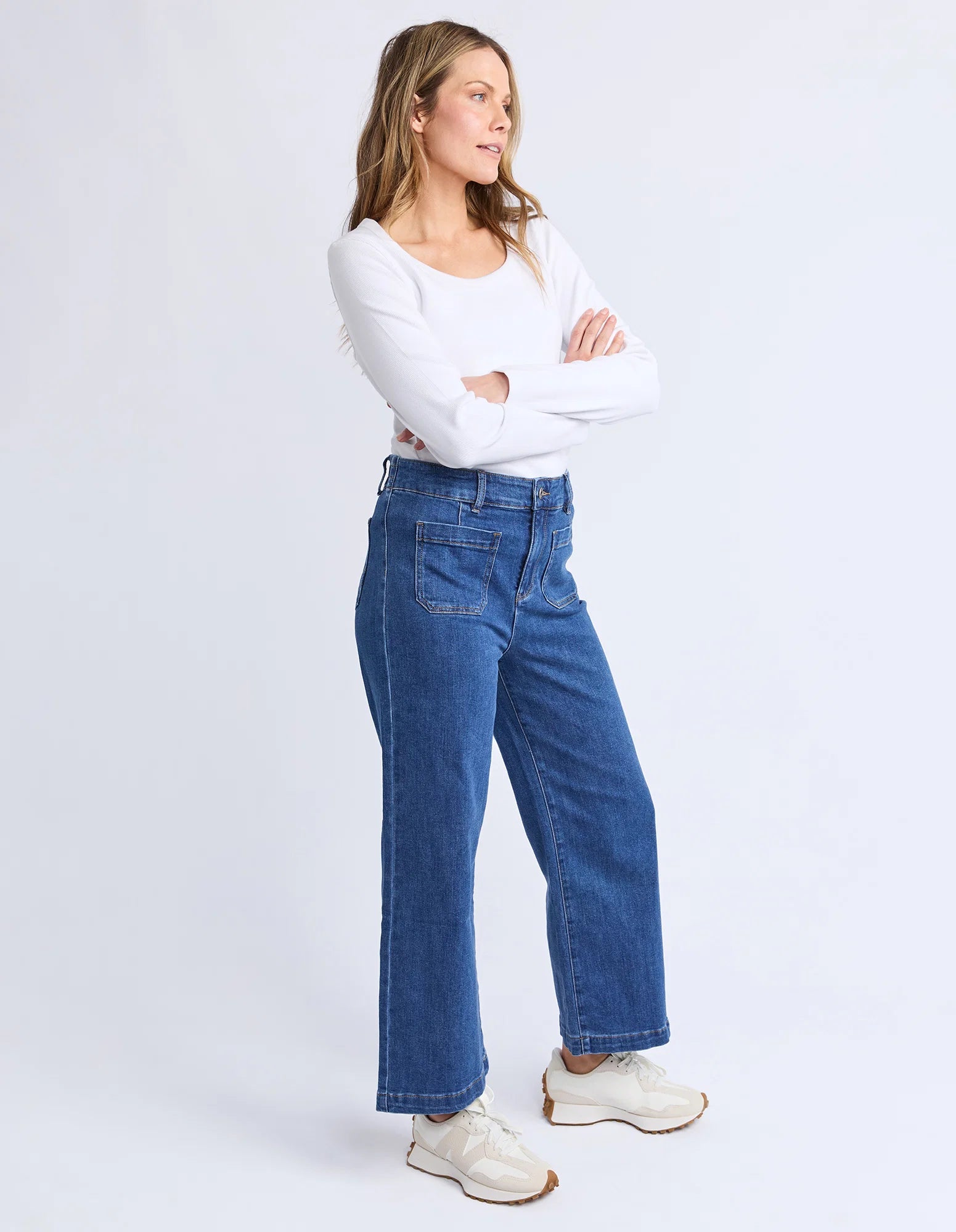 ELM Alyssa Front Pocket Jean Mid Blue Wash 81D1592.BLU